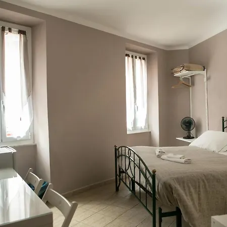 Guest house Vernazza2010 Vernazza