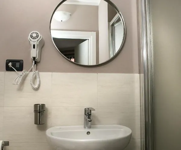 Vernazza2010 3* Vernazza